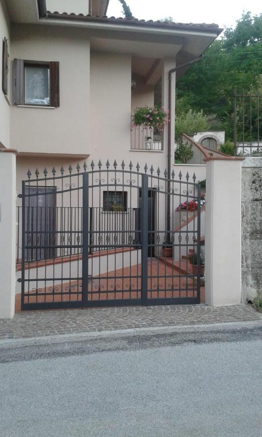 Villa Rosa Caporciano Luaran gambar