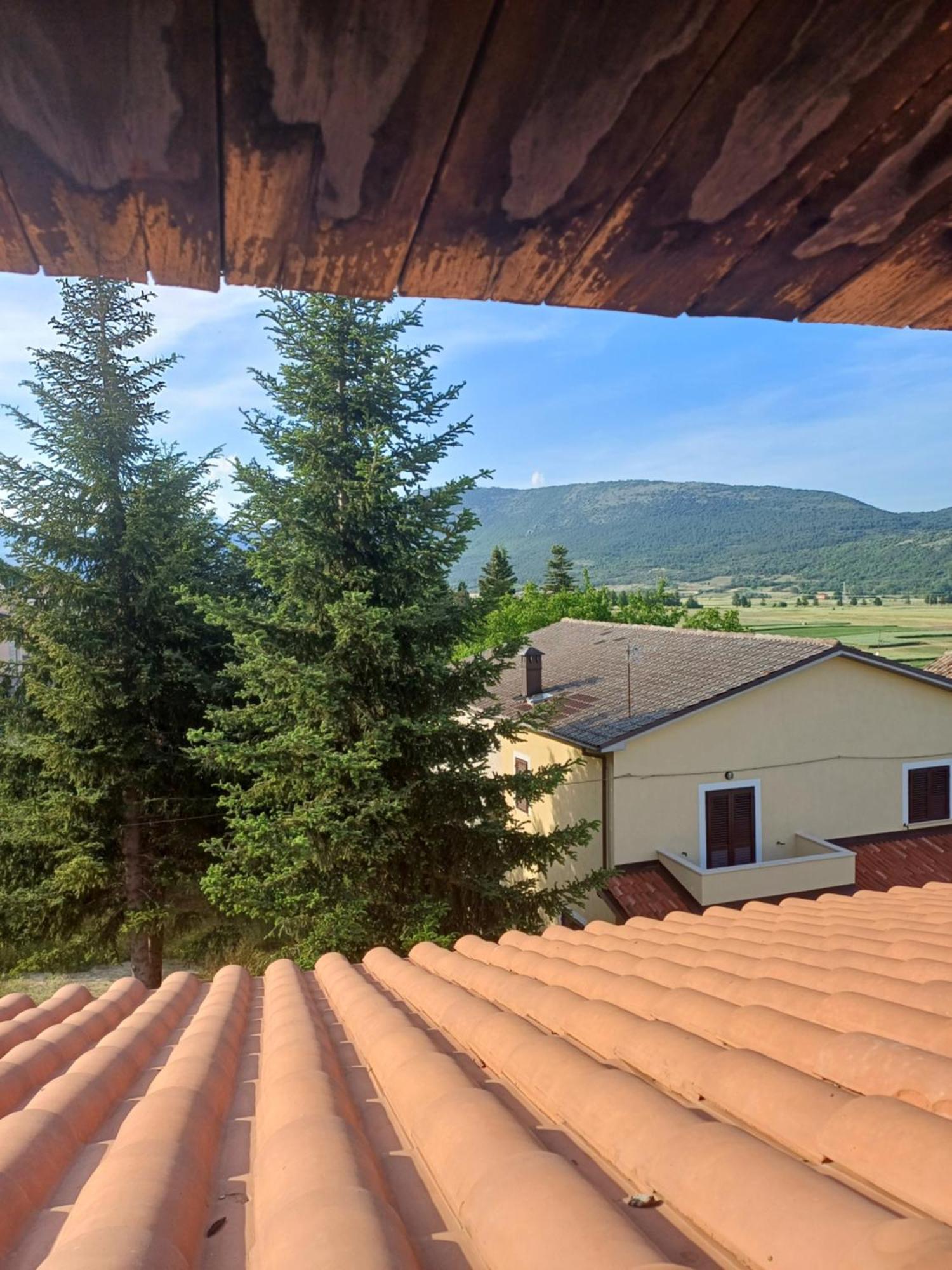 Villa Rosa Caporciano Luaran gambar
